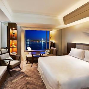 Kamer met een King Size Bed in Japanse Stijl